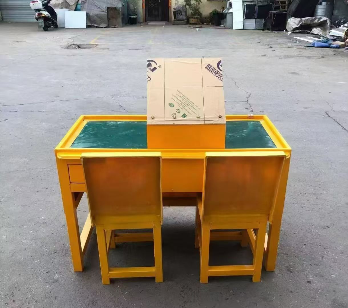金安防静电导通桌井下煤矿火工品发放桌：危险品流转的安全守护者